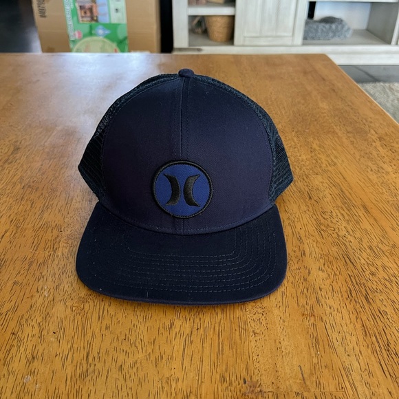 Hurley hat - Picture 1 of 7